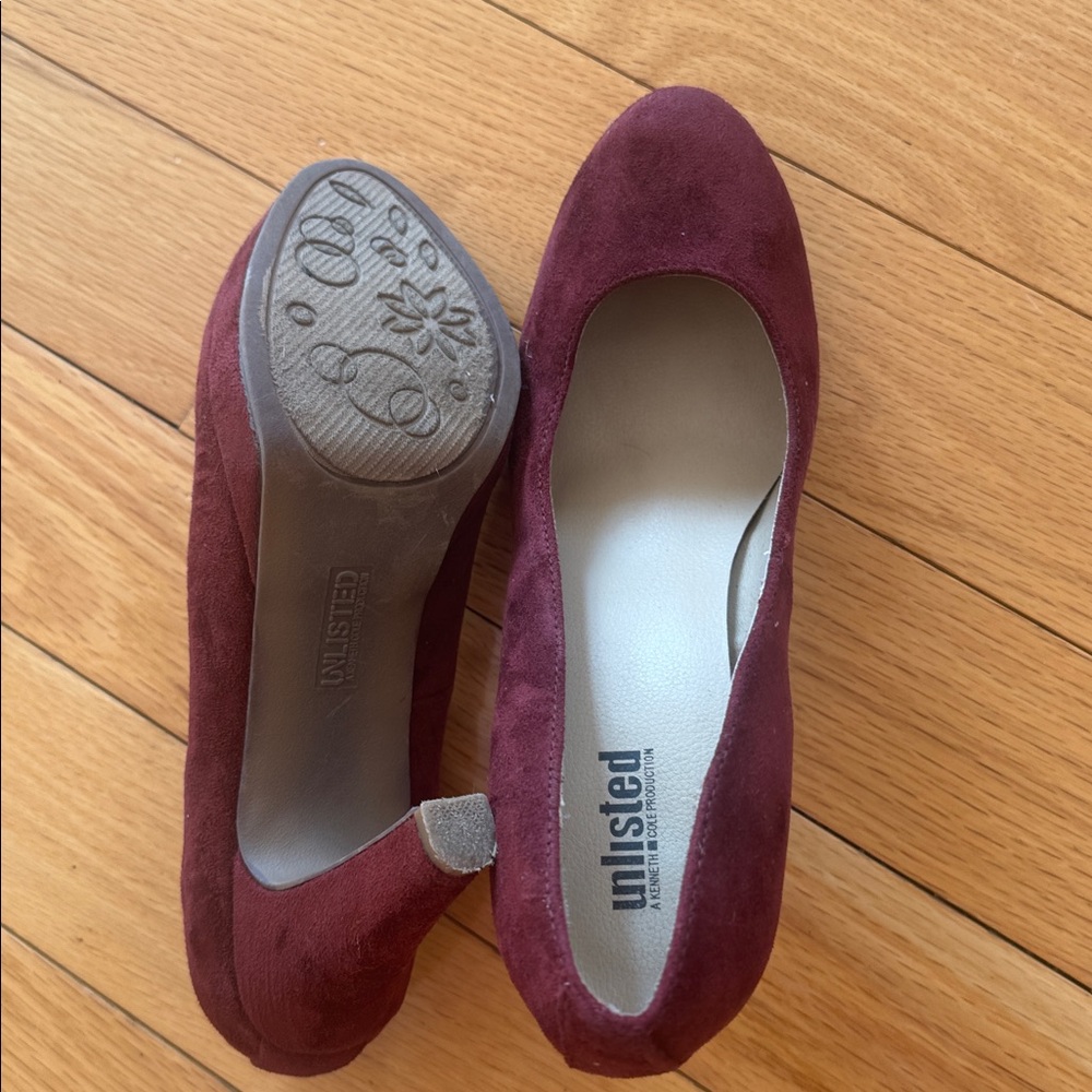 Maroon heels - Picture 2 of 3